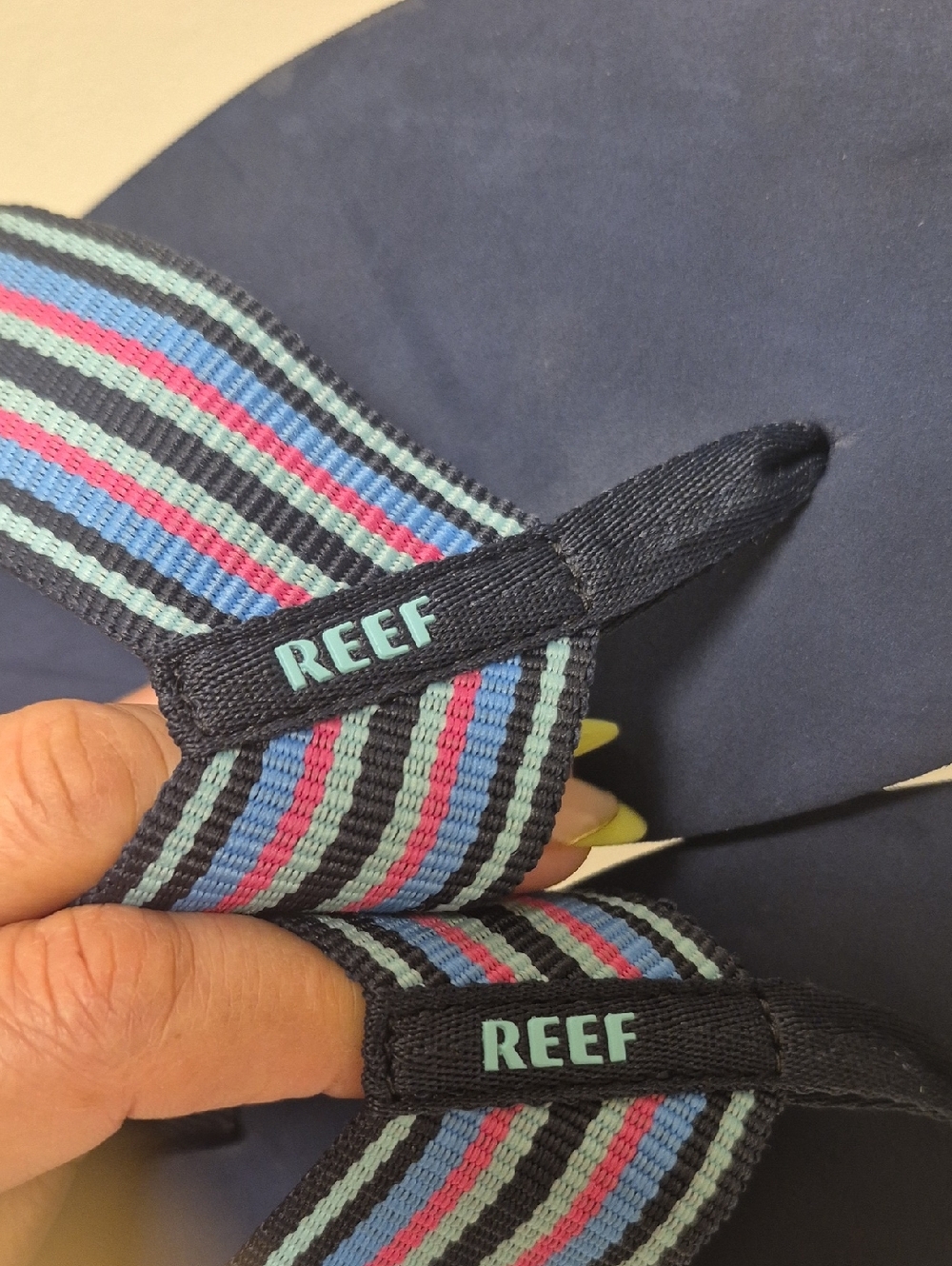 Reef Flip Flops (10) - Picture 6 of 8